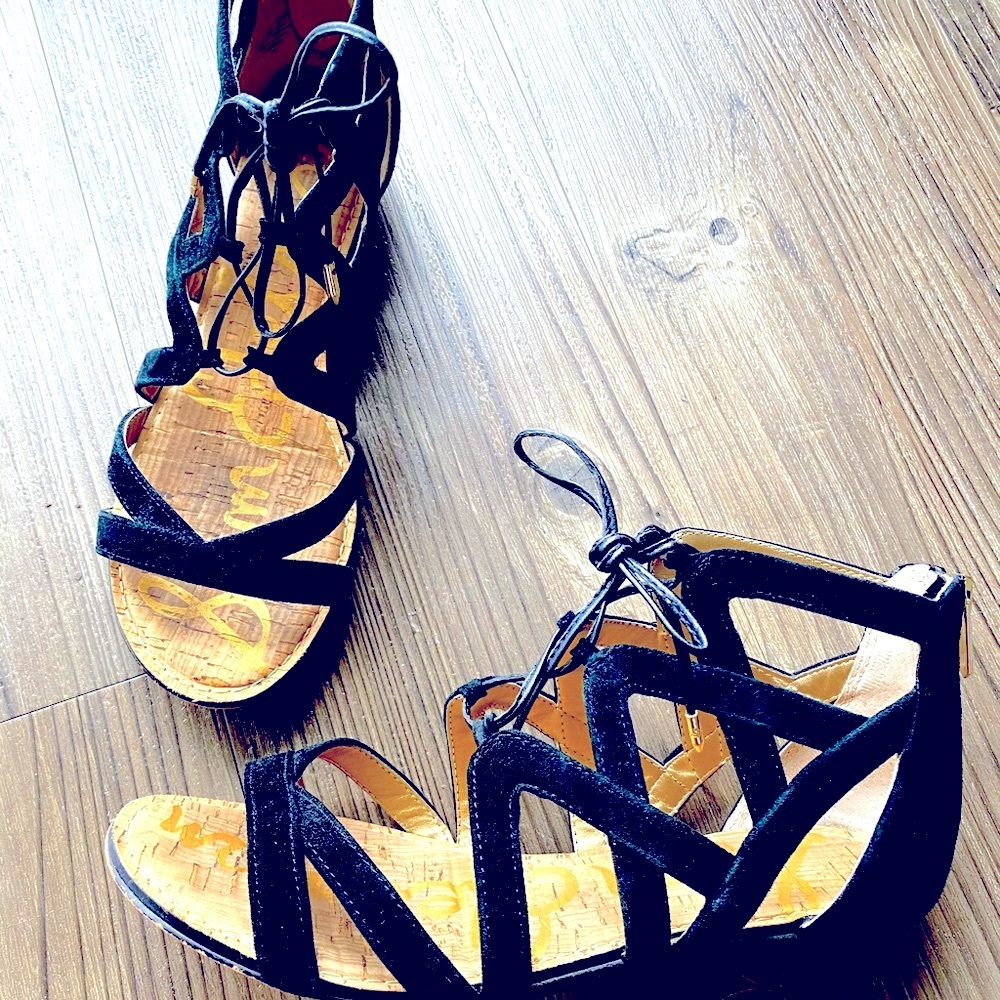 Sam Edelman logo black suede leather sandals flats
